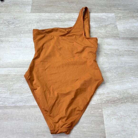 Andie The Nantucket One Piece - Picture 8 of 8